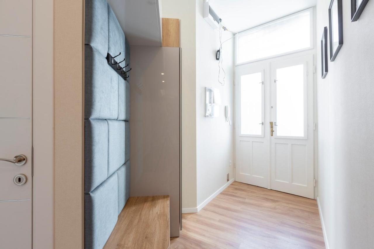 Exclusive Dohany With Balcony Next To The New York Cafe Apartman Budapest