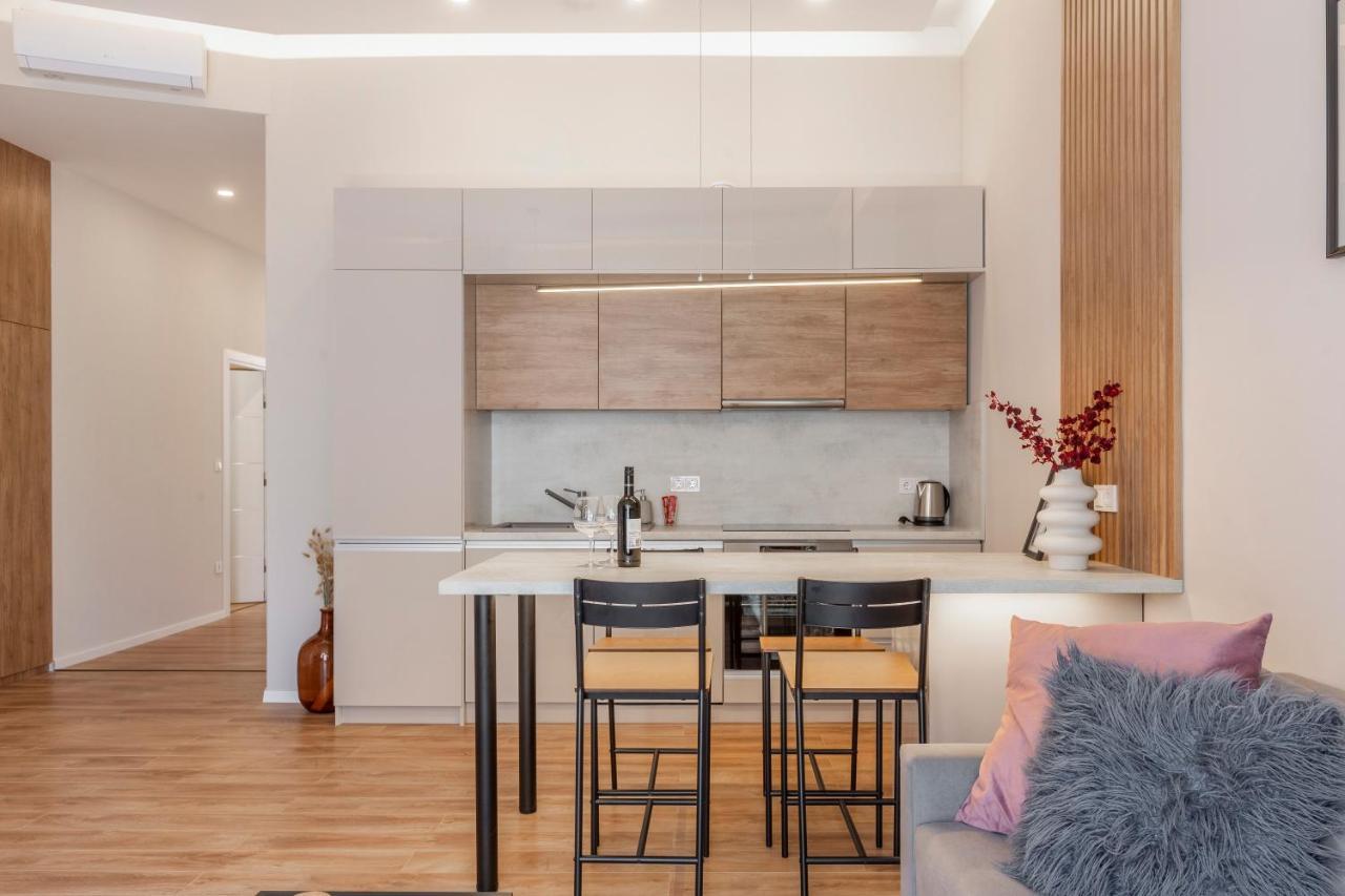 Apartman Exclusive Dohany With Balcony Next To The New York Cafe